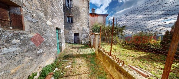 8 rooms House in Borgo a Mozzano, Italy No. 235308 22