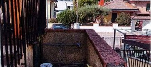 5 rooms Apartment in Piombino Dese, Italy No. 11260 18