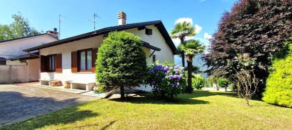 Villa de 8 habitaciónes en Pettenasco, Italy No. 143747 5