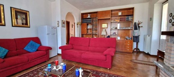 Villa de 8 habitaciónes en Pettenasco, Italy No. 143747 13