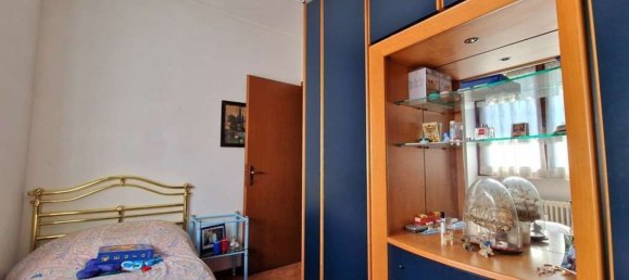 Villa de 8 habitaciónes en Pettenasco, Italy No. 143747 28