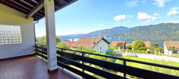 Villa de 8 habitaciónes en Pettenasco, Italy No. 143747 16