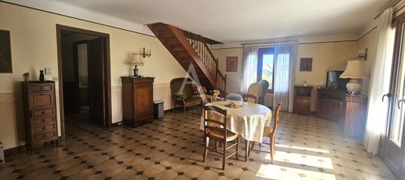 2 Schlafzimmer Haus in Saint-Georges-sur-Cher, France, Nr. 210185 6