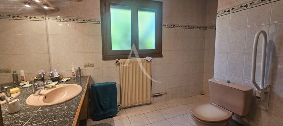 2 Schlafzimmer Haus in Saint-Georges-sur-Cher, France, Nr. 210185 5