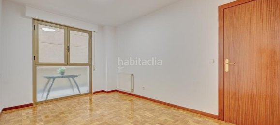Apartamento de 3 dormitorios en Comunidad Foral de Navarra, Spain No. 184155 36