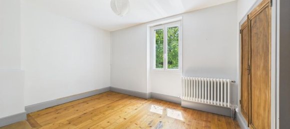 5 bedrooms House in Romans-sur-Isere, France No. 302917 12