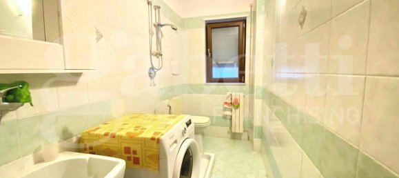 2 Schlafzimmer Wohnung in Trani, Italy, Nr. 263776 8