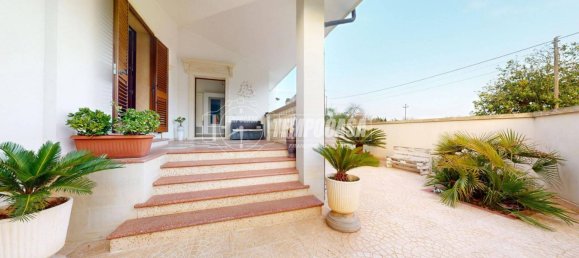 3 bedrooms House in Lizzanello, Italy No. 331813 29