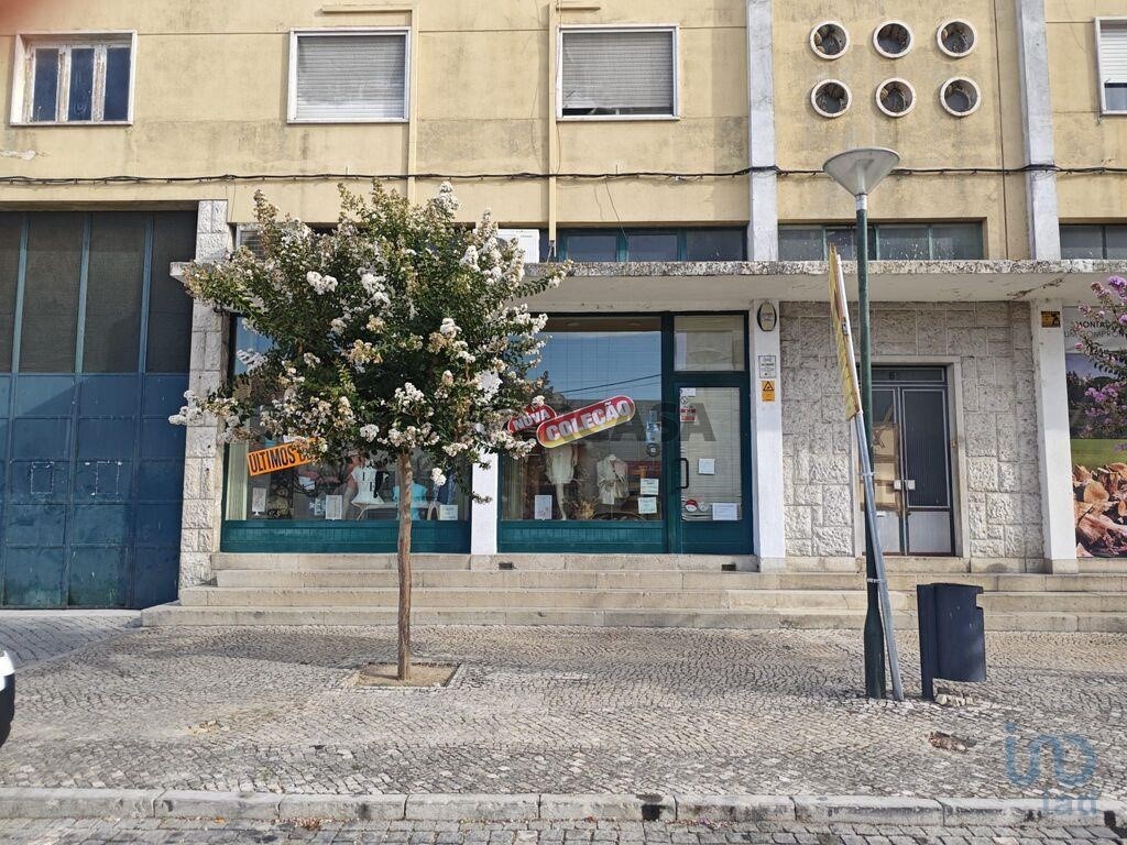 Propiedad comercial en Coruche, Portugal 61 m² No. 317148