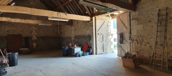 Дом с 6 комнатами в Мантелан, Франция № 210928 5