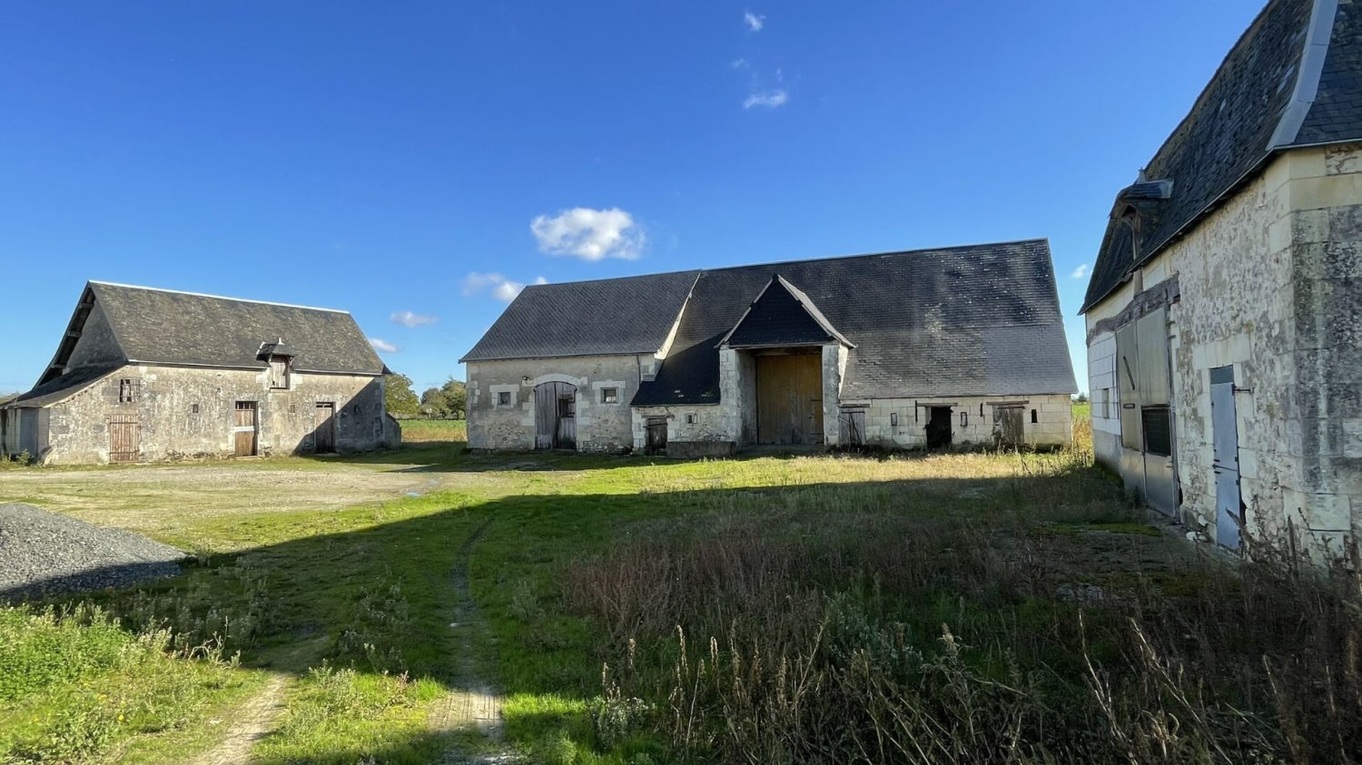 Дом с 6 комнатами в Мантелан, Франция № 210928