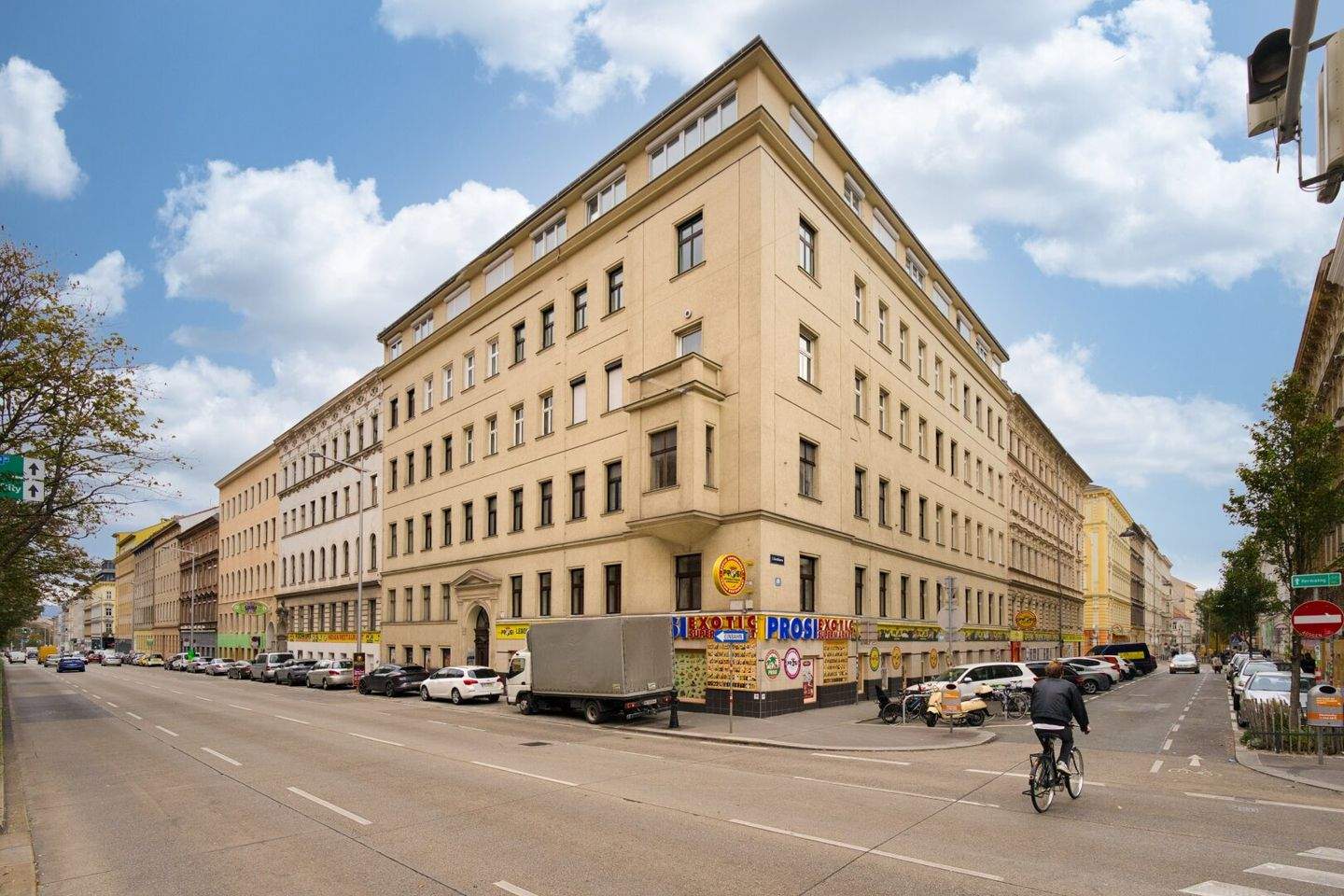 7غرفة شقة في Neubau, Austria رقم 249988