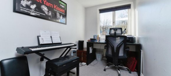 3 bedrooms House in Kenley, United Kingdom No. 8033 20