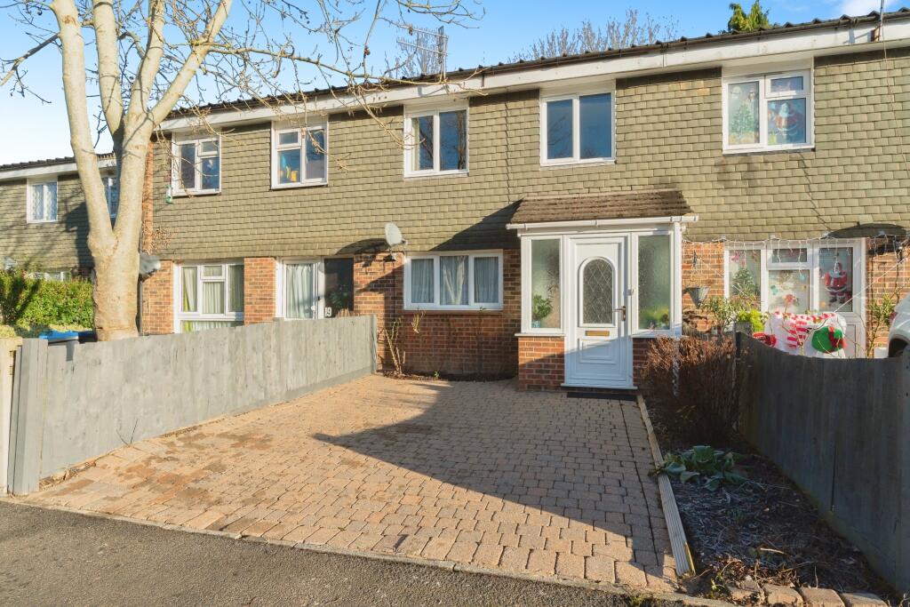 3 bedrooms House in Kenley, United Kingdom No. 8033