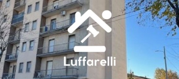 Apartamento de 4 habitaciónes en Sannazzaro de' Burgondi, Italy No. 196915 2