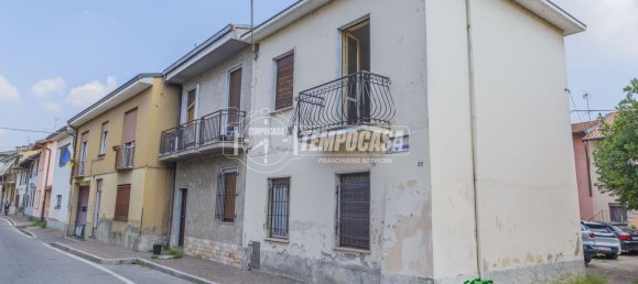 2 Schlafzimmer Haus in Motta Visconti, Italy, Nr. 354178 3