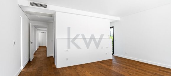 4 bedrooms Villa in Almada, Portugal No. 146150 8