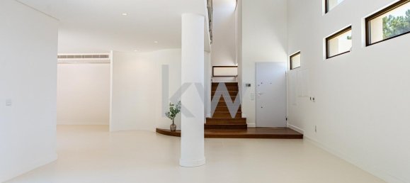 4 bedrooms Villa in Almada, Portugal No. 146150 15