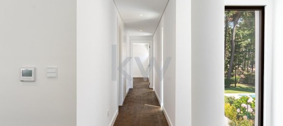 4 bedrooms Villa in Almada, Portugal No. 146150 13