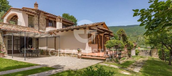 7 rooms House in Cortona, Italy No. 258293 3