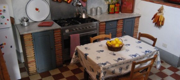 7 rooms Apartment in Arezzo, Italy No. 93042 30
