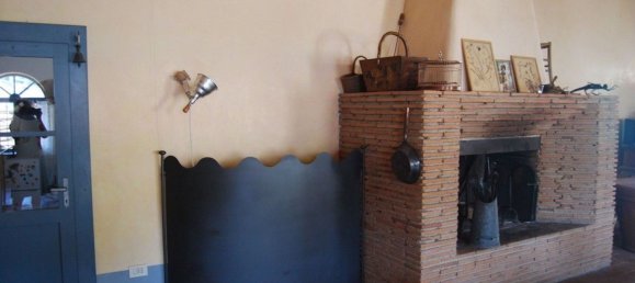 7 rooms Apartment in Arezzo, Italy No. 93042 15