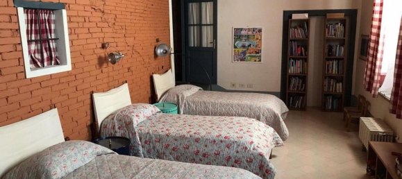 7 rooms Apartment in Arezzo, Italy No. 93042 20