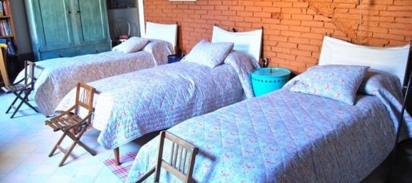 7 rooms Apartment in Arezzo, Italy No. 93042 5