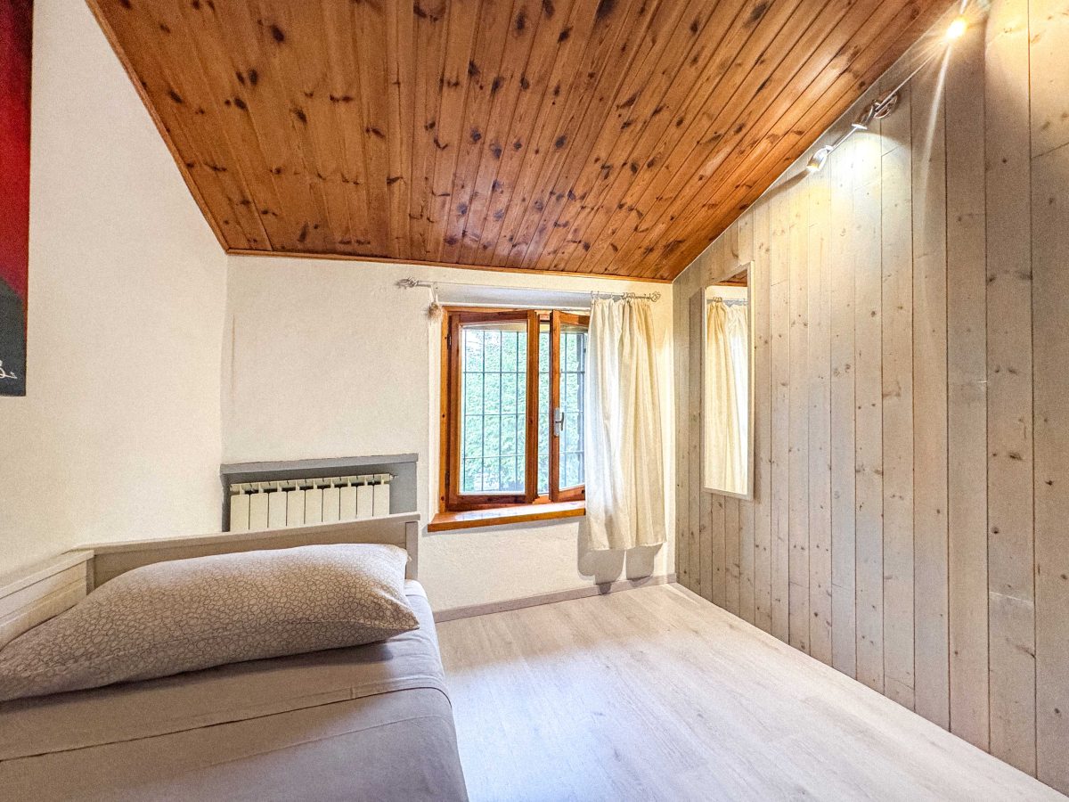 2 bedrooms House in Negrar, Italy No. 303238