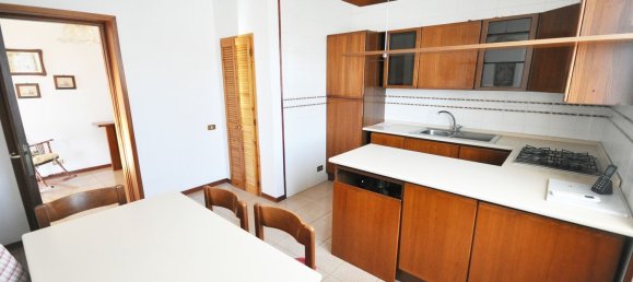 5 rooms Apartment in Vezzano Ligure, Italy No. 109077 5