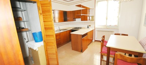 5 rooms Apartment in Vezzano Ligure, Italy No. 109077 4