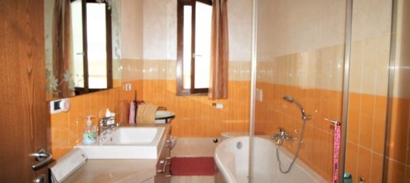 Casa de 5 divisões em Cavriglia, Italy N.º 231980 19