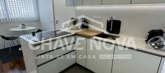 3 bedrooms Apartment in Porto, Portugal No. 135475 17