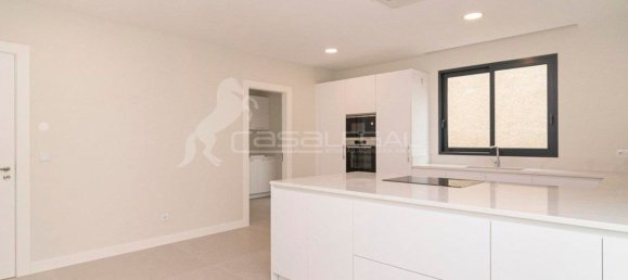 3 Schlafzimmer Haus in Funchal, Portugal, Nr. 95159 5