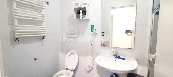Apartamento de 3 dormitorios en Città Sant'Angelo, Italy No. 365778 11