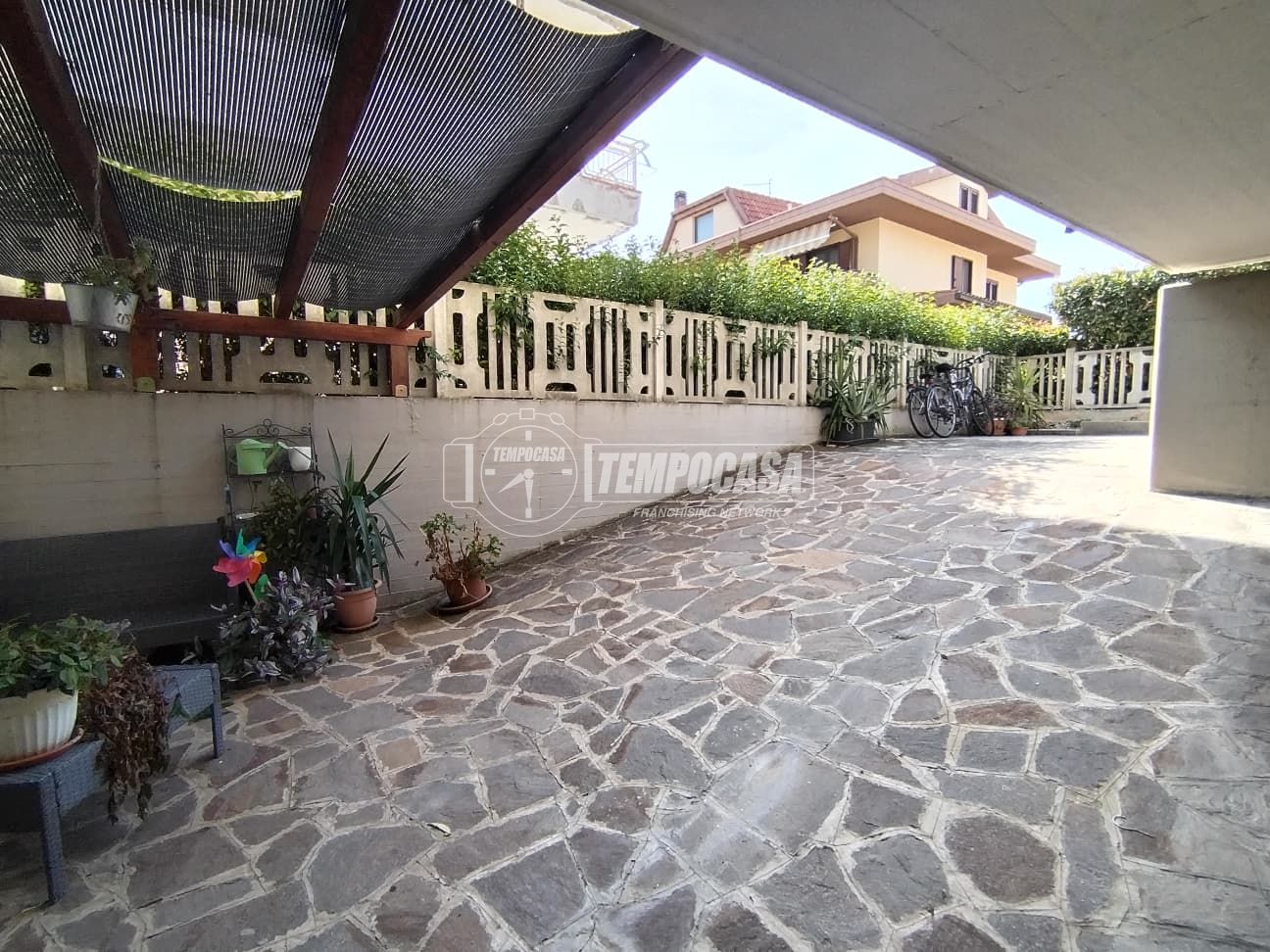 Apartamento de 3 dormitorios en Città Sant'Angelo, Italy No. 365778