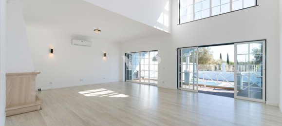 5 bedrooms Villa in Quarteira, Portugal No. 108396 2