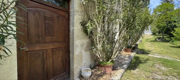 7 bedrooms House in Pellegrue, France No. 335459 2