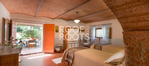 Casa de 6 dormitorios en Peccioli, Italy No. 314065 9