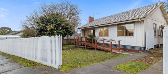 3 bedrooms House in Leongatha, Australia No. 554 13