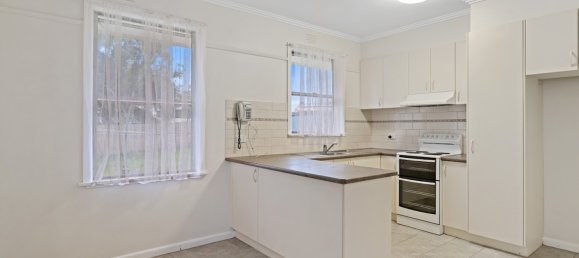 3 bedrooms House in Leongatha, Australia No. 554 3