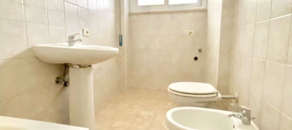 5 bedrooms Apartment in Latina, Italy No. 350072 13