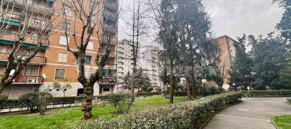 Apartamento de 1 dormitorio en Corsico, Italy No. 210421 7