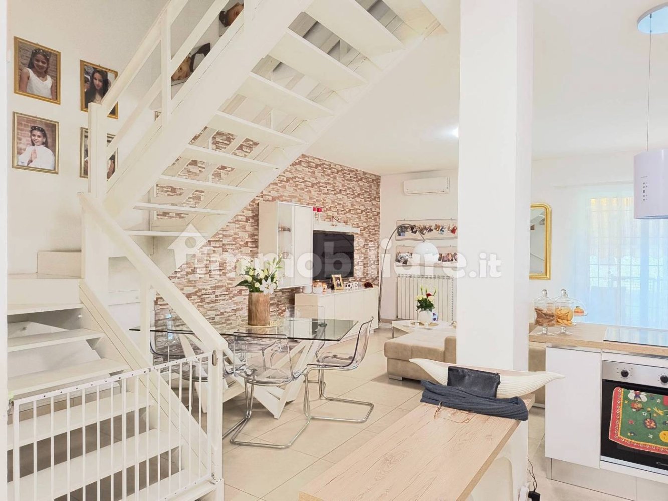 3 bedrooms Villa in Nonantola, Italy No. 144047