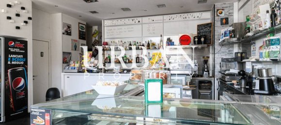 2-salle Propriété commerciale à Rome, Italy No. 196881 10