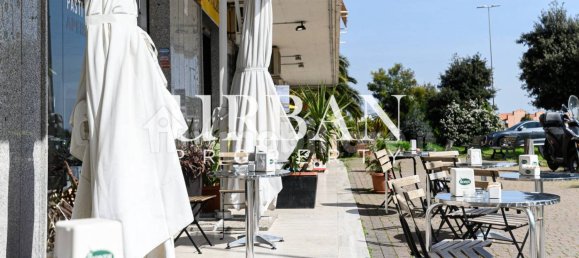 2-salle Propriété commerciale à Rome, Italy No. 196881 4