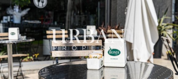 2-salle Propriété commerciale à Rome, Italy No. 196881 5