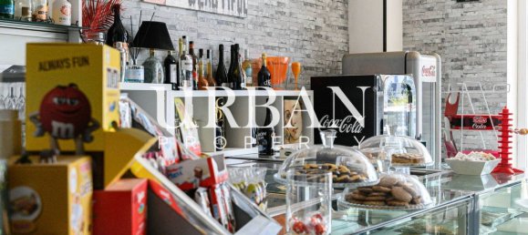 2-salle Propriété commerciale à Rome, Italy No. 196881 22