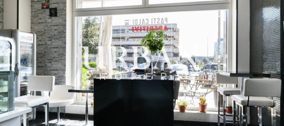 2-salle Propriété commerciale à Rome, Italy No. 196881 11