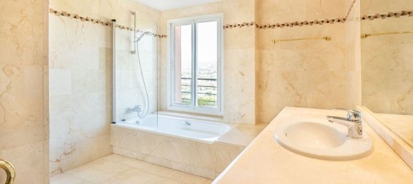 5 bedrooms Penthouse in Marbella, Spain No. 34171 27